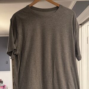 Vuori Strato Tech Heather Gray Men's Short Sleeve Tee in XL